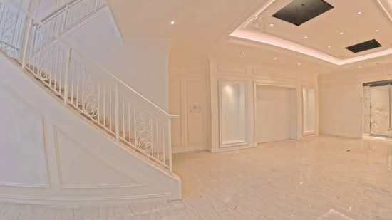 Bservaproperty Virtual Tour 360 Prime commercial space in central Thong Lo, Bangkok, Khlongtoei Nua, Watthana, Bangkok, , 183 sqm, Retail Space For Rent, by Tongchat Prominchan, 500194823 - DDproperty.com