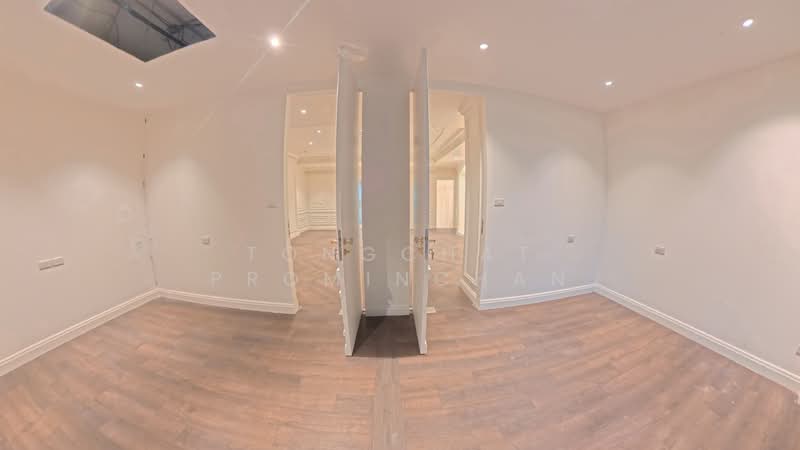 Bservaproperty Virtual Tour 360 Prime commercial space in central Thong Lo, Bangkok, Khlongtoei Nua, Watthana, Bangkok, , 183 sqm, Retail Space For Rent, by Tongchat Prominchan, 500194823 - DDproperty.com