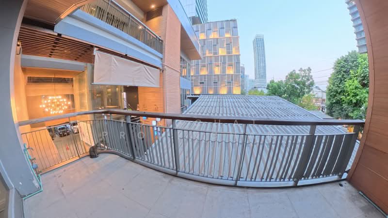 Bservaproperty Virtual Tour 360 Prime commercial space in central Thong Lo, Bangkok, Khlongtoei Nua, Watthana, Bangkok, , 183 sqm, Retail Space For Rent, by Tongchat Prominchan, 500194823 - DDproperty.com