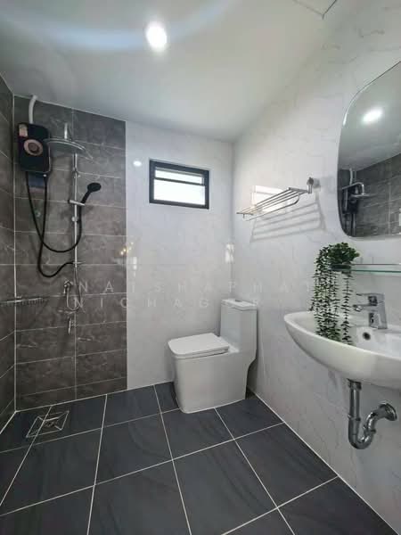 K.C. Greenville, Bangkok, Mitmaitri Road, Khu Fang Nua, Nong Chok, Bangkok, 5 Bedrooms, 235 sqm, Single Detached House For Sale, by ณัฐฌาพัชร์ ณิชากรอัมพร, 500194842 - DDproperty.com