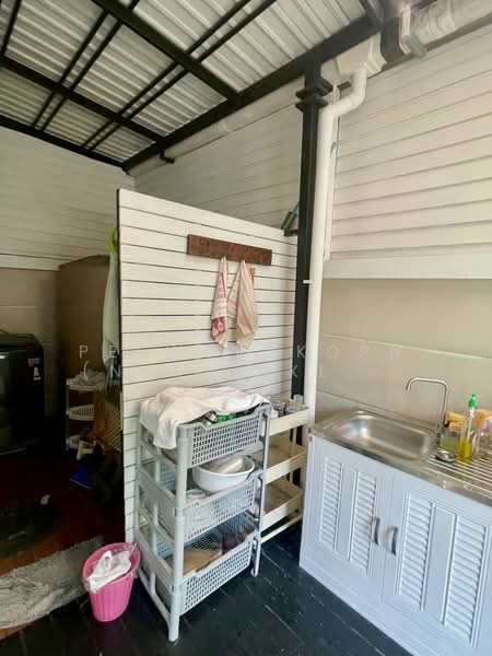 ทาวน์โฮม 3 ชั้น สุขุมวิท 62, Bangkok, Bang Chak, Phra Khanong, Bangkok, 3 Bedrooms, 220 sqm, Townhouse For Sale, by Peeworakorn (Narm) Kewalin, 500194849 - DDproperty.com