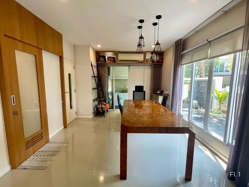 ขายด่วน !! ลุมพินีทาวน์เพลส สุขุมวิท 62 ทาวน์โฮมหลังมุม, Bangkok, Bang Chak, Phra Khanong, Bangkok, 3 Bedrooms, 220 sqm, Townhouse For Sale, by Peeworakorn (Narm) Kewalin, 500194849 - DDproperty.com