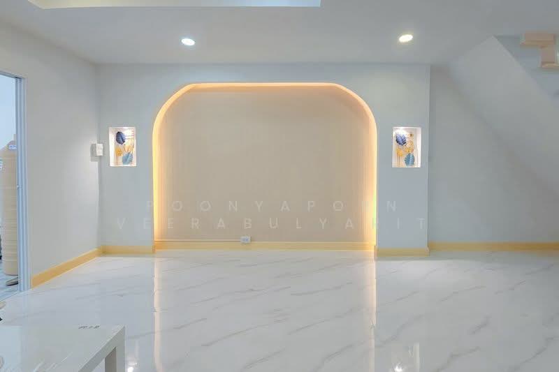 Suannon 2, Nonthaburi, Soi Suannon Village 2, Bang Krang, Muang Nonthaburi, Nonthaburi, 3 Bedrooms, 128 sqm, Townhouse For Sale, by Poonyaporn Veerabulyarit, 500194875 - DDproperty.com