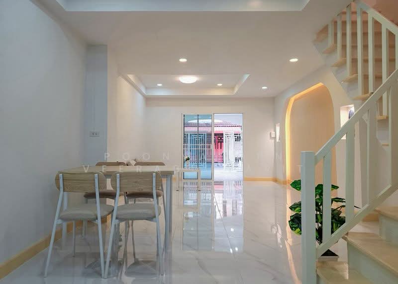 Suannon 2, Nonthaburi, Soi Suannon Village 2, Bang Krang, Muang Nonthaburi, Nonthaburi, 3 Bedrooms, 128 sqm, Townhouse For Sale, by Poonyaporn Veerabulyarit, 500194875 - DDproperty.com