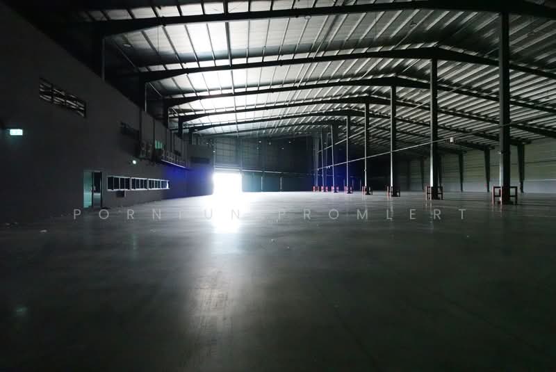 ให้เช่าคลังสินค้า นิคมอุตสาหกรรม อมตะซิตี้ ชลบุรี, ชลบุรี, คลองตำหรุ, เมืองชลบุรี, ชลบุรี, 7,200 ตร.ม., โกดัง-โรงงาน ให้เช่า, โดย Pornpun Promlert, 500194899 - DDproperty.com