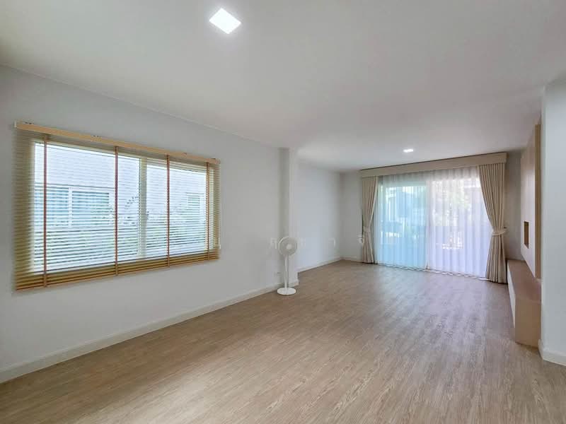 แกรนด์ พลีโน่ บางนา อ่อนนุช (Grande Pleno Bangna Onnut), สมุทรปราการ, Rajateva Bangplee, บางพลีใหญ่, บางพลี, สมุทรปราการ, 35 ตร.ม., ทาวน์เฮ้าส์ ขาย, โดย สมชาย ฤชาจิรกิจ, 500194911 - DDproperty.com