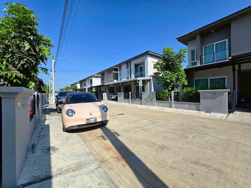 Grande Pleno Bangna Onnut, Samut Prakan, Rajateva Bangplee, Bangphli Yai, Bang Plee, Samut Prakan, 3 Bedrooms, 35 sqm, Townhouse For Sale, by Somchai Ruechajirakit, 500194911 - DDproperty.com