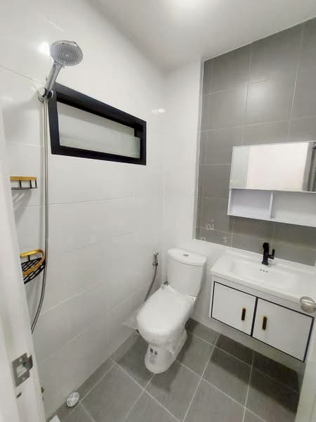 Poonsin Thani 1, Bangkok, Khlong Song Ton Nun, Lat Krabang, Bangkok, 2 Bedrooms, 80 sqm, Townhouse For Sale, by นภัสศรณ์ วงศ์สินไทยกร (นันท์), 500194955 - DDproperty.com