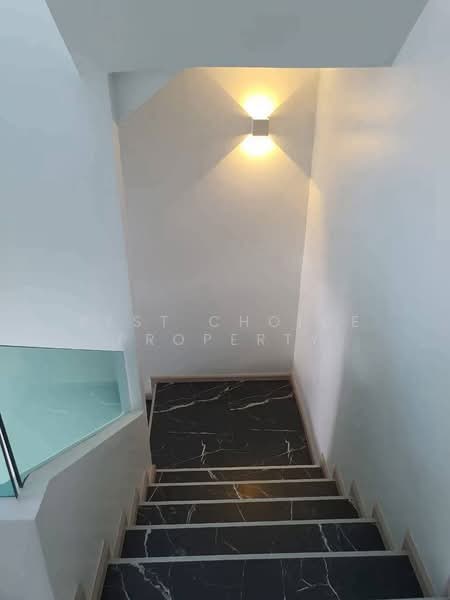 Suther Mueang Chiang Mai, Chiang Mai, Su Thep, Muang Chiang Mai, Chiang Mai, 2 Bedrooms, 23 sqm, Townhouse For Rent, by Best Choice Property, 500194963 - DDproperty.com