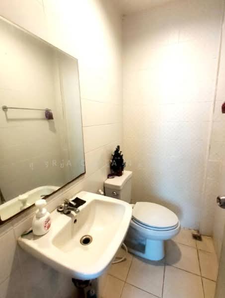 I-place, Soi Nak Niwas 48, Intersection 18, Nak Niwas Road, Lat Phrao Subdistrict, Lat Phrao Distric, Bangkok, Lat Phrao, Lat Phrao, Bangkok, 4 Bedrooms, 216 sqm, Townhouse For Sale, by สุรีย์ ชุนรัตนชัย, 500194970 - DDproperty.com