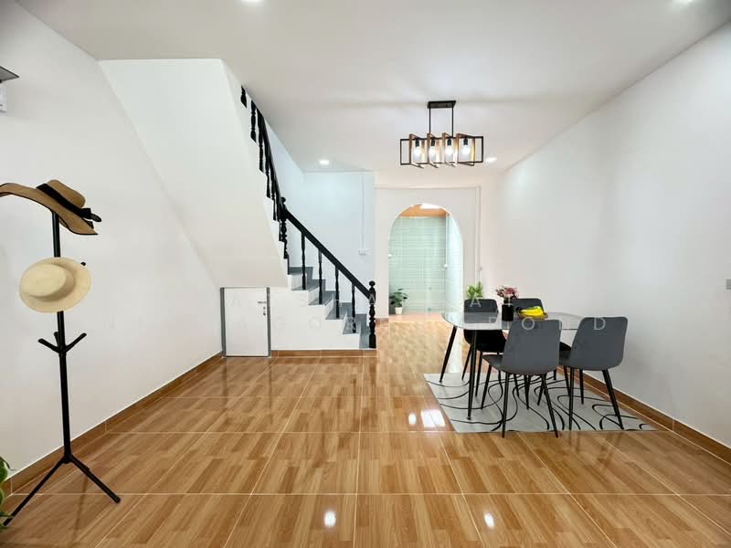 เพชรไพลิน พระยาสุเรนทร์30, Bangkok, พระยาสุเรนทร์ / รามอินทรา109, Bang Chun, Khlong Sam Wa, Bangkok, 2 Bedrooms, 76 sqm, Townhouse For Sale, by ณัฐฌาพัชร์ ณิชากรอัมพร, 500195006 - DDproperty.com