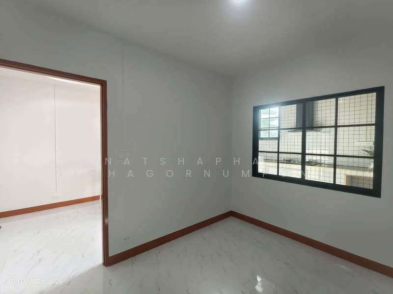 ขาย - ทาวน์แอนด์คันทรี, กรุงเทพ