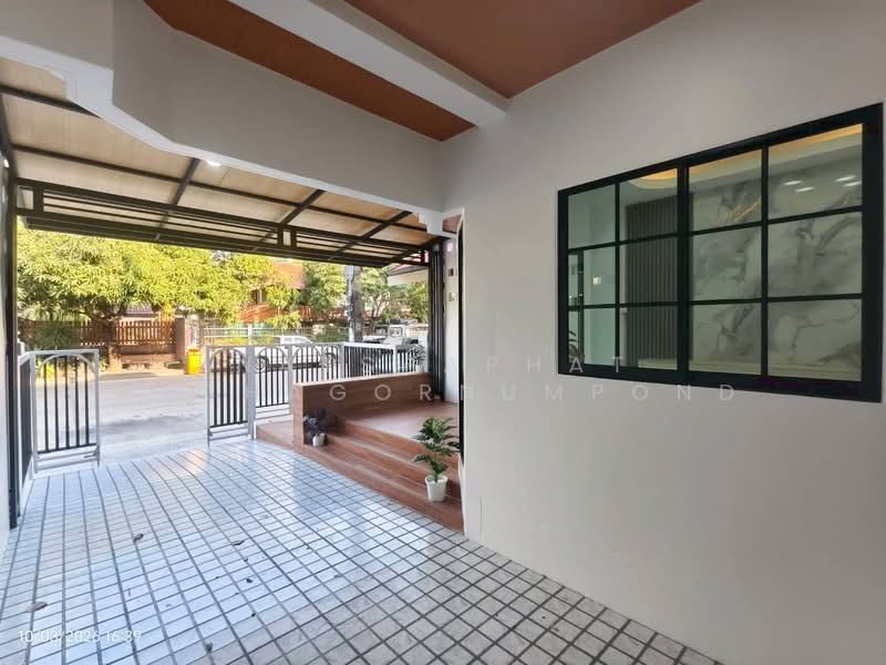 ขาย - ทาวน์แอนด์คันทรี, กรุงเทพ