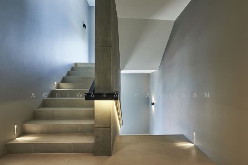 Luxury Office 7 ชั้น รัชดา 31, กรุงเทพ, รัชดา31, ลาดพร้าว, ลาดพร้าว, กรุงเทพ, 1,200 ตร.ม., บ้านเดี่ยว ให้เช่า, โดย Achiwara Panusan, 500195039 - DDproperty.com