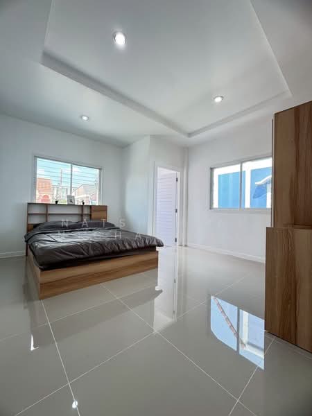 หมู่บ้านรุ่งกิจวิลล่า4, Bangkok, ร่มเกล้า54, Khlong Sam Prawet, Lat Krabang, Bangkok, 3 Bedrooms, 86 sqm, Townhouse For Sale, by ณัฐฌาพัชร์ ณิชากรอัมพร, 500195040 - DDproperty.com