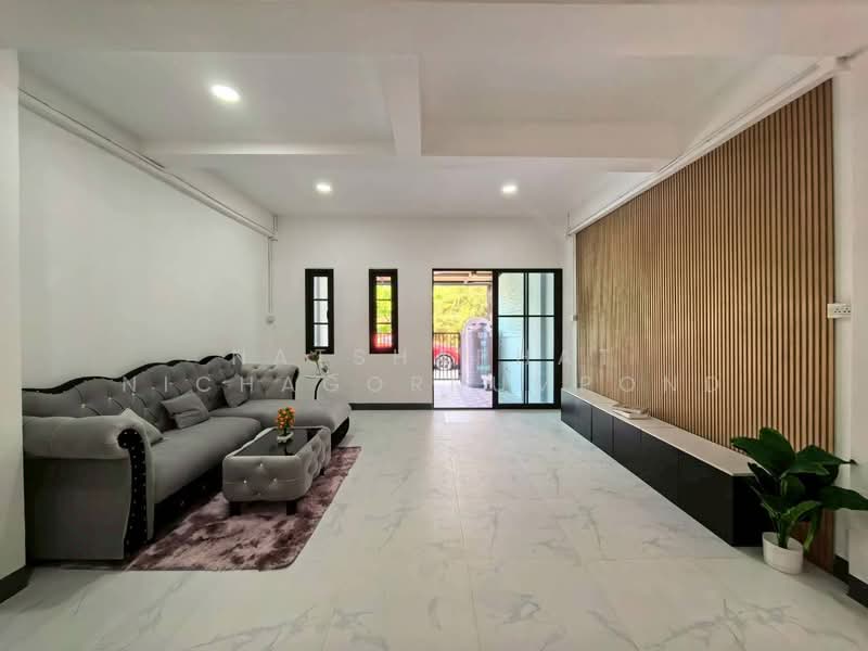 หมู่บ้านทหารกองหนุน พระยาสุเรนทร์28, Bangkok, พระยาสุเรนทร์ / รามอินทรา109, Bang Chun, Khlong Sam Wa, Bangkok, 2 Bedrooms, 68 sqm, Townhouse For Sale, by ณัฐฌาพัชร์ ณิชากรอัมพร, 500195045 - DDproperty.com