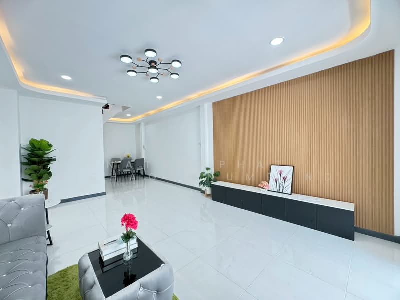 หมู่บ้านวรางกูล, Bangkok, เลียบคลองสอง ซอย6, Bang Chun, Khlong Sam Wa, Bangkok, 3 Bedrooms, 64 sqm, Townhouse For Sale, by ณัฐฌาพัชร์ ณิชากรอัมพร, 500195046 - DDproperty.com