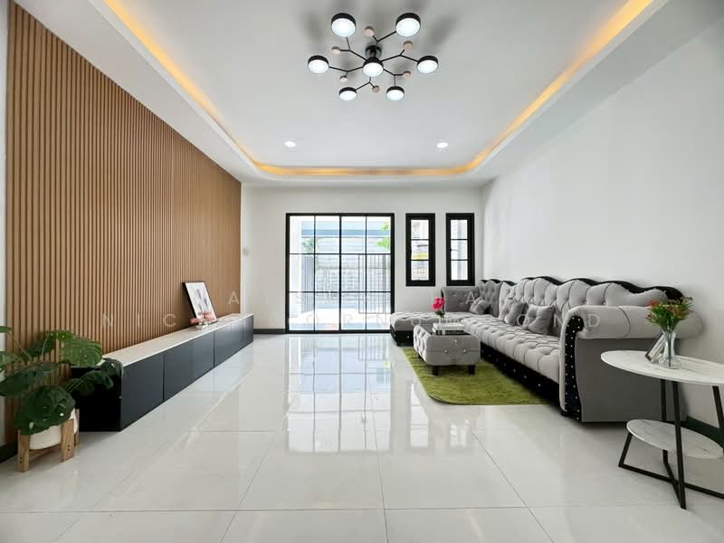 หมู่บ้านวรางกูล, กรุงเทพ, เลียบคลองสอง ซอย6, บางชัน, คลองสามวา, กรุงเทพ, 64 ตร.ม., ทาวน์เฮ้าส์ ขาย, โดย ณัฐฌาพัชร์ ณิชากรอัมพร, 500195046 - DDproperty.com