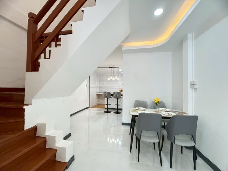 หมู่บ้านวรางกูล, กรุงเทพ, เลียบคลองสอง ซอย6, บางชัน, คลองสามวา, กรุงเทพ, 64 ตร.ม., ทาวน์เฮ้าส์ ขาย, โดย ณัฐฌาพัชร์ ณิชากรอัมพร, 500195046 - DDproperty.com