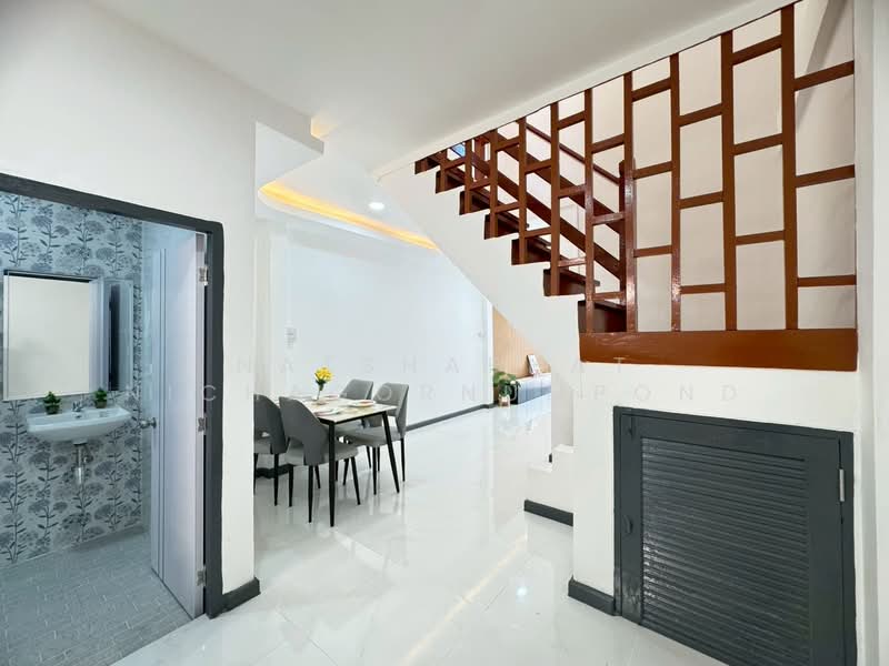 หมู่บ้านวรางกูล, กรุงเทพ, เลียบคลองสอง ซอย6, บางชัน, คลองสามวา, กรุงเทพ, 64 ตร.ม., ทาวน์เฮ้าส์ ขาย, โดย ณัฐฌาพัชร์ ณิชากรอัมพร, 500195046 - DDproperty.com