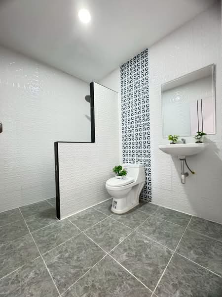 หมู่บ้านวรางกูล, Bangkok, เลียบคลองสอง ซอย6, Bang Chun, Khlong Sam Wa, Bangkok, 3 Bedrooms, 64 sqm, Townhouse For Sale, by ณัฐฌาพัชร์ ณิชากรอัมพร, 500195046 - DDproperty.com