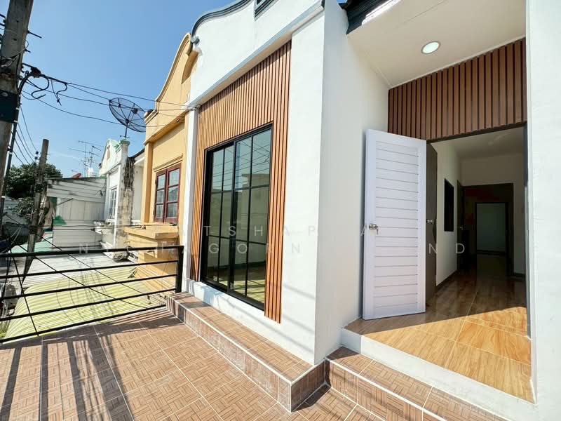 หมู่บ้านวรางกูล, กรุงเทพ, เลียบคลองสอง ซอย6, บางชัน, คลองสามวา, กรุงเทพ, 64 ตร.ม., ทาวน์เฮ้าส์ ขาย, โดย ณัฐฌาพัชร์ ณิชากรอัมพร, 500195046 - DDproperty.com