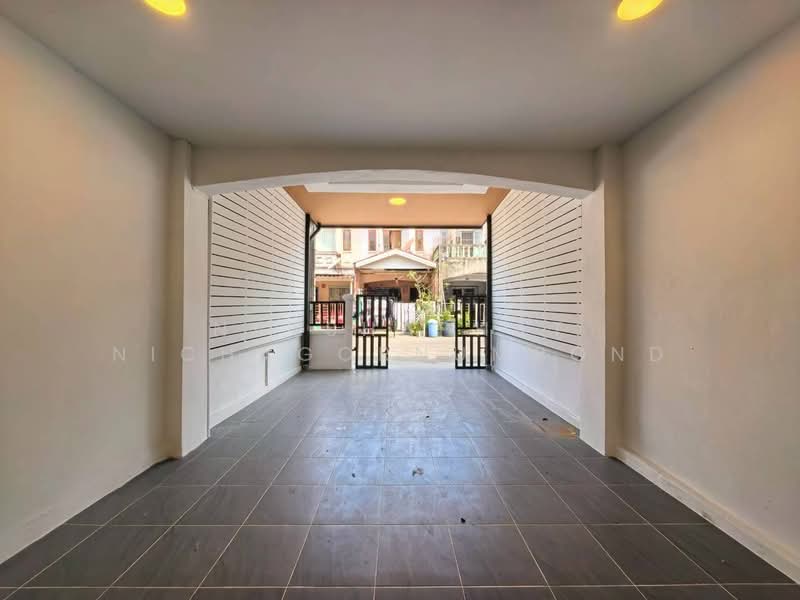 K.C. Ramintra 1, Bangkok, Hathairat Road 39, Sam Wa Tawan Tok, Khlong Sam Wa, Bangkok, 2 Bedrooms, 66 sqm, Townhouse For Sale, by ณัฐฌาพัชร์ ณิชากรอัมพร, 500195049 - DDproperty.com