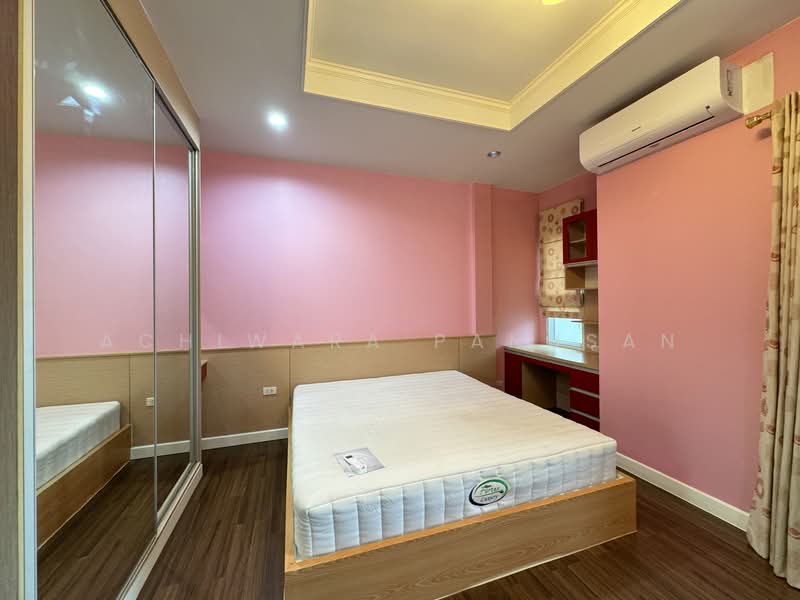 Town Plus X Ladprao : ทาวน์ พลัสเอ็กซ์ ลาดพร้าว, กรุงเทพ, คลองจั่น, บางกะปิ, กรุงเทพ, 250 ตร.ม., ทาวน์เฮ้าส์ ให้เช่า, โดย Achiwara Panusan, 500195050 - DDproperty.com