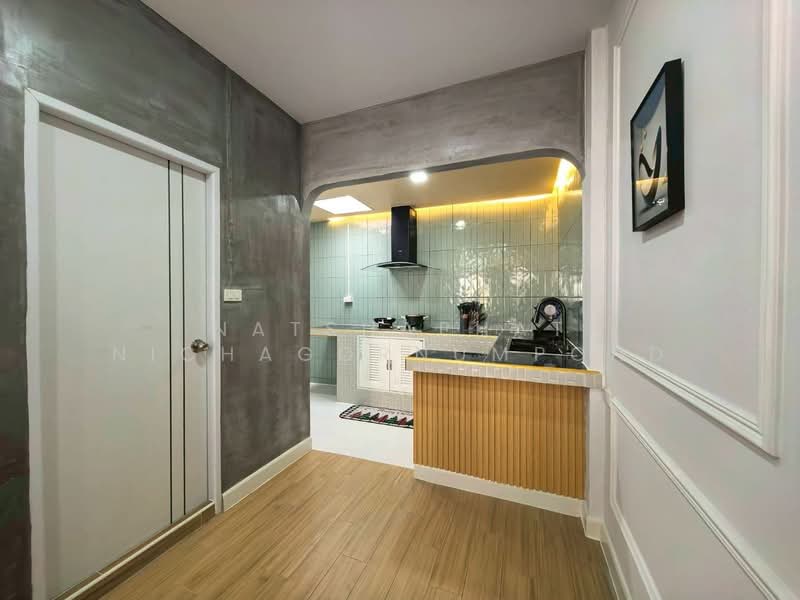 เพชรไพลิน พระยาสุเรนทร์ 35, Bangkok, พระยาสุเรนทร์ 35 พูด, Bang Chun, Khlong Sam Wa, Bangkok, 2 Bedrooms, 64 sqm, Townhouse For Sale, by ณัฐฌาพัชร์ ณิชากรอัมพร, 500195051 - DDproperty.com