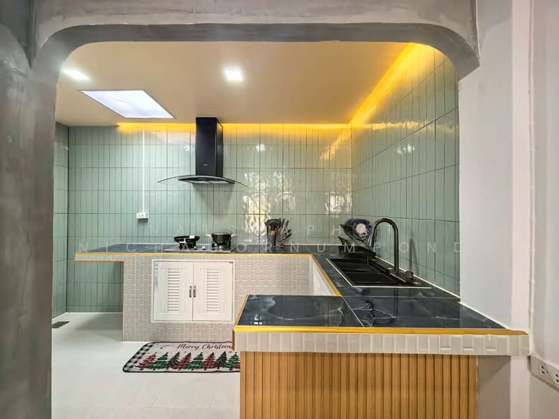 เพชรไพลิน พระยาสุเรนทร์ 35, Bangkok, พระยาสุเรนทร์ 35 พูด, Bang Chun, Khlong Sam Wa, Bangkok, 2 Bedrooms, 64 sqm, Townhouse For Sale, by ณัฐฌาพัชร์ ณิชากรอัมพร, 500195051 - DDproperty.com