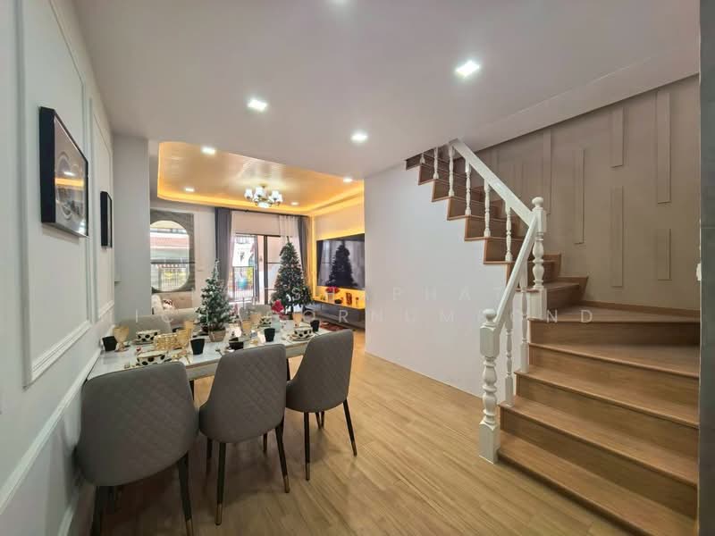 เพชรไพลิน พระยาสุเรนทร์ 35, Bangkok, พระยาสุเรนทร์ 35 พูด, Bang Chun, Khlong Sam Wa, Bangkok, 2 Bedrooms, 64 sqm, Townhouse For Sale, by ณัฐฌาพัชร์ ณิชากรอัมพร, 500195051 - DDproperty.com