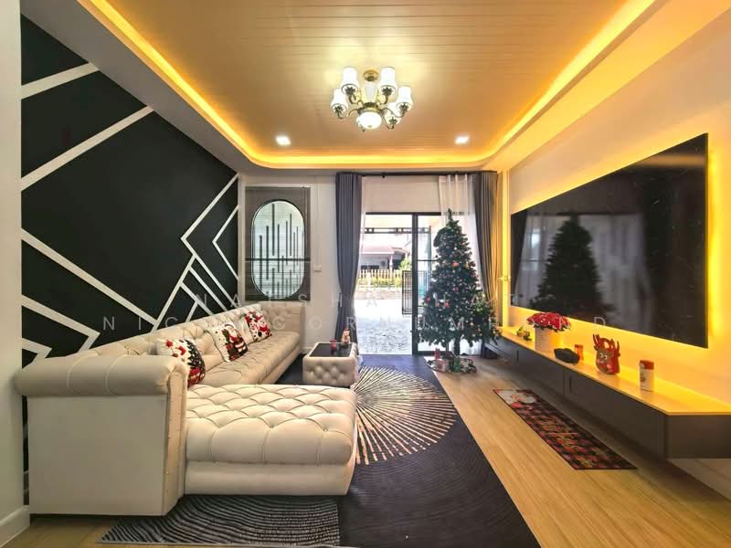 เพชรไพลิน พระยาสุเรนทร์ 35, กรุงเทพ, พระยาสุเรนทร์ 35 พูด, บางชัน, คลองสามวา, กรุงเทพ, 64 ตร.ม., ทาวน์เฮ้าส์ ขาย, โดย ณัฐฌาพัชร์ ณิชากรอัมพร, 500195051 - DDproperty.com