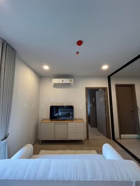Life Phahon-Ladprao, Bangkok, 996 Phahonyothin Road, Jom Phon, Chatuchak, Bangkok, 1 Bedroom, 35 sqm, Condo For Rent, by Forty-Six Real Estate Group, 500195072 - DDproperty.com