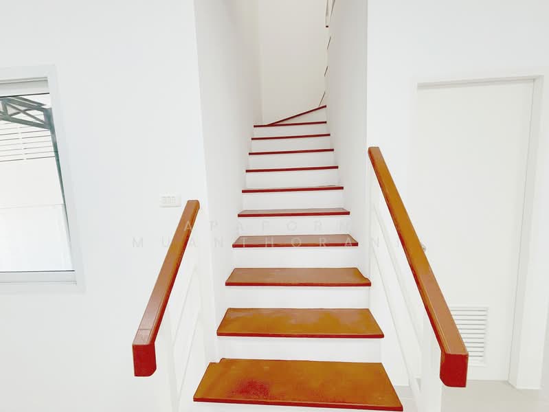 ขายบ้านทาวน์โฮมหมู่บ้านแกรนด์กิตติยา พุทธมณฑลสาย4-ศาลายา, นครปฐม, ศาลายา, พุทธมณฑล, นครปฐม, 109 ตร.ม., ทาวน์เฮ้าส์ ขาย, โดย Apaporn Muanthorani, 500195093 - DDproperty.com