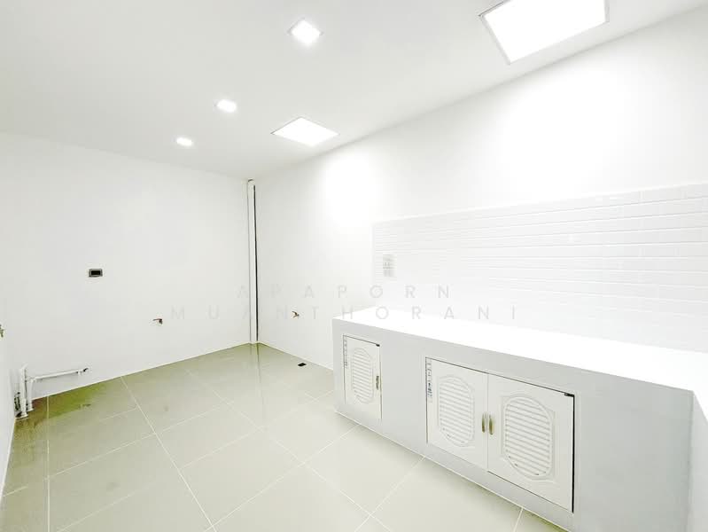 ขาย - 🏡ขายบ้านทาวน์โฮม 2 ชั้น หมู่บ้านแกรนกิตติยา คลองโยง บรรยากาศเงียบสงบ เหมาะกับอยู่อาศัยสุดๆ 🌿💖, นครปฐม