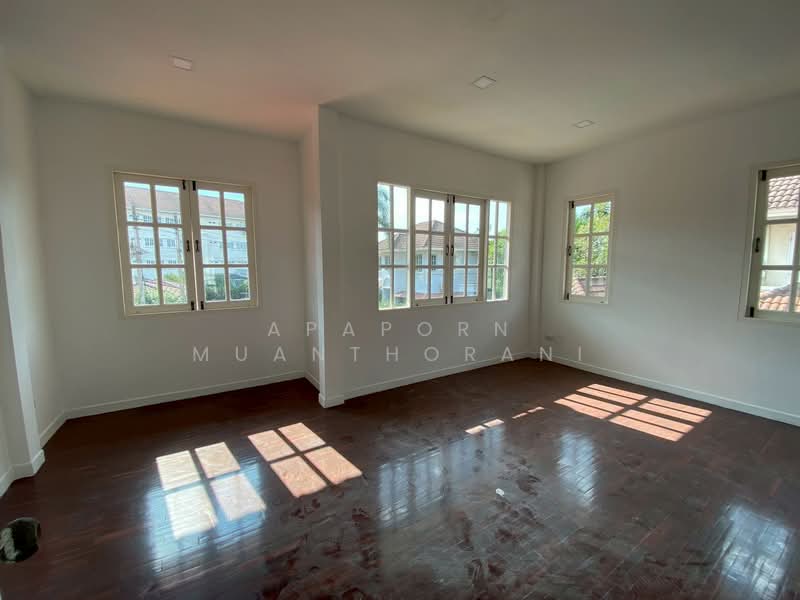 ขายบ้านเดี่ยวหมู่บ้านอาภากร1 ศาลายา รีโนเวทใหม่ ทำเลดี เดินทางสะดวก, Nakhon Pathom, บรมราชชนนี, Salaya, Phuttha Mon Thon, Nakhon Pathom, 4 Bedrooms, 276 sqm, Single Detached House For Sale, by Apaporn Muanthorani, 500195094 - DDproperty.com