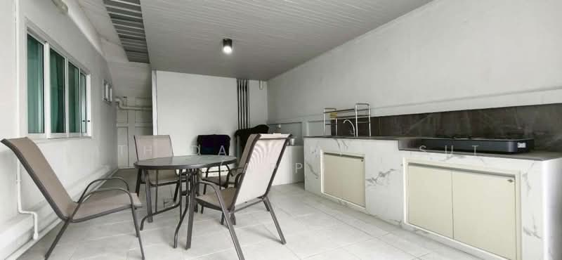 ให้เช่า - บ้านเดี่ยว 300 ตร.ม. พร้อมสระว่ายน้ำส่วนตัว ใกล้อ่างเก็บน้ำ ชากนอก พัทยา, ชลบุรี