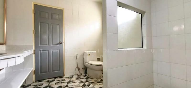 European Thai House, Chon Buri (Pattaya), Nong Pru, Bang Lamung (Pattaya), Chon Buri (Pattaya), 4 Bedrooms, 300 sqm, Single Detached House For Rent, by Sathida Limphasut (App), 500195119 - DDproperty.com