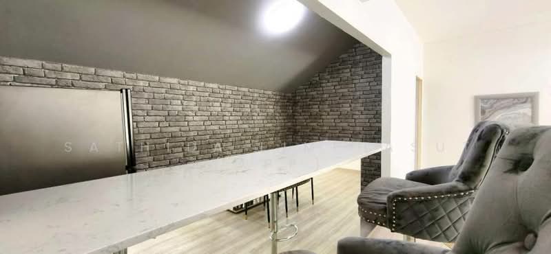 European Thai House, Chon Buri (Pattaya), Nong Pru, Bang Lamung (Pattaya), Chon Buri (Pattaya), 4 Bedrooms, 300 sqm, Single Detached House For Rent, by Sathida Limphasut (App), 500195119 - DDproperty.com