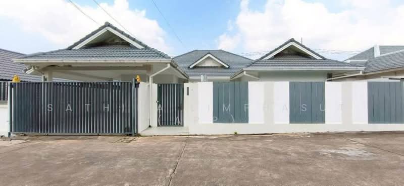 European Thai House, Chon Buri (Pattaya), Nong Pru, Bang Lamung (Pattaya), Chon Buri (Pattaya), 4 Bedrooms, 300 sqm, Single Detached House For Rent, by Sathida Limphasut (App), 500195119 - DDproperty.com