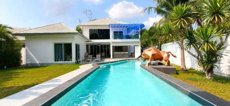 วิลล่าหรู 2 ชั้น 350 ตร.ม. พร้อมสระว่ายน้ำและสวนใหญ่ ย่านหนองปรือ บางละมุง, ชลบุรี, Huayyai, หนองปรือ, บางละมุง, ชลบุรี, 350 ตร.ม., วิลล่า ขาย, โดย Sathida Limphasut (App), 500195165 - DDproperty.com