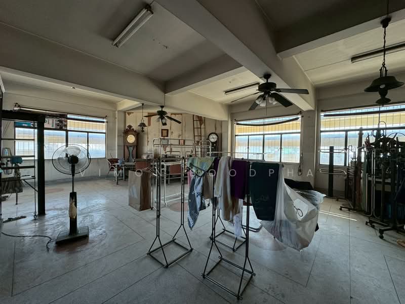 ตึกแถว 6 ชั้น ข้าง ดิโอล สยาม, Bangkok, Wang Burapaphirom, Phra Nakhon, Bangkok, , 1,000 sqm, Shophouse For Sale, by Vimon Boodpha, 500195167 - DDproperty.com