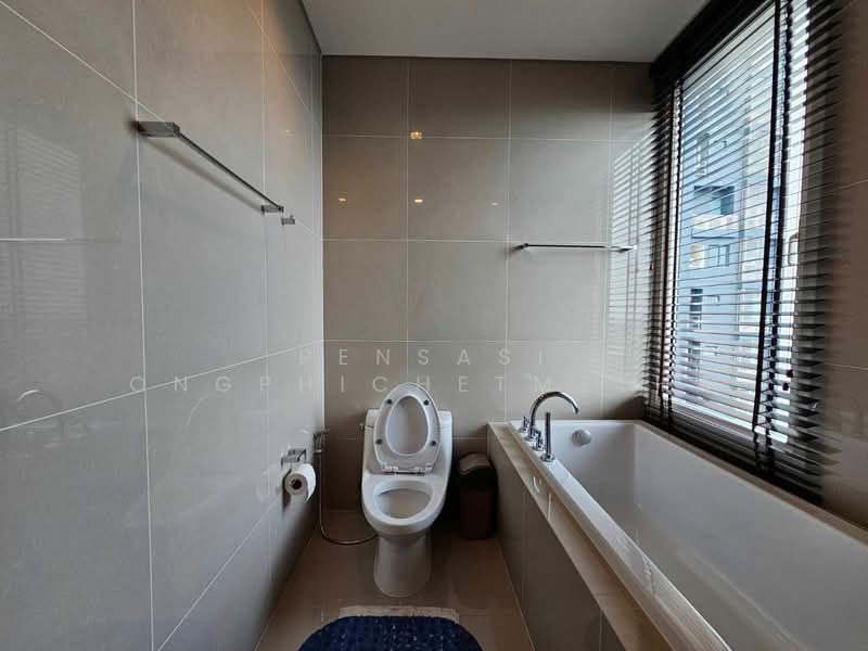 Reflection Jomtien Beach : รีเฟล็คชั่น จอมเทียน บีช, ชลบุรี, 15 หมู่ที่ 1 98/1, นาจอมเทียน, สัตหีบ, ชลบุรี, 115 ตร.ม., คอนโด ให้เช่า, โดย Pensasi Ongphichetmetha, 500195194 - DDproperty.com