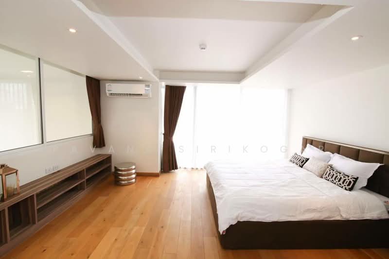 Downtown Forty Nine, Bangkok, Sukhumvit 39 Road, Khlong Tan Nua, Watthana, Bangkok, 3 Bedrooms, 133 sqm, Condo For Rent, by Pavana Sirikogar, 500195200 - DDproperty.com