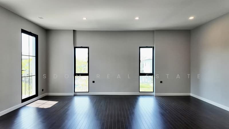 Grand Bangkok Boulevard Pinklao-Kanchana, Bangkok, Bang Ramat Rd, Bang Ra Mat, Taling Chan, Bangkok, 5 Bedrooms, 620 sqm, Single Detached House For Sale, by Wisdom Real Estate, 500195217 - DDproperty.com