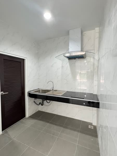 ให้เช่า อาคารพาณิชย์ 3 ชั้น ใกล้ BTS บางจาก เพียง 350 เมตร (SPSSR131), กรุงเทพ, สุขุมวิท95, บางจาก, พระโขนง, กรุงเทพ, 156 ตร.ม., ตึกแถว-อาคารพาณิชย์ ให้เช่า, โดย Khun Poon, 500195257 - DDproperty.com