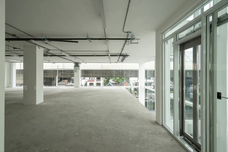 Stand Alone office building for rent/sales, กรุงเทพ, สวนหลวง, สวนหลวง, กรุงเทพ, 1,500 ตร.ม., สำนักงาน ให้เช่า, โดย Suphanan Saengsak, 500195267 - DDproperty.com