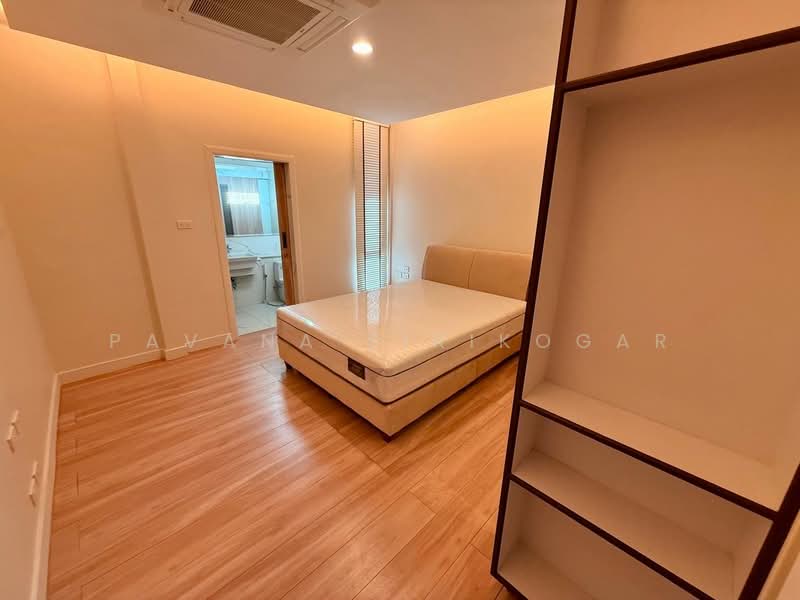 ทาวน์เฮ้าส์ 3-ห้องนอน, กรุงเทพ, คลองตันเหนือ, วัฒนา, กรุงเทพ, 230 ตร.ม., ทาวน์เฮ้าส์ ให้เช่า, โดย Pavana Sirikogar, 500195285 - DDproperty.com