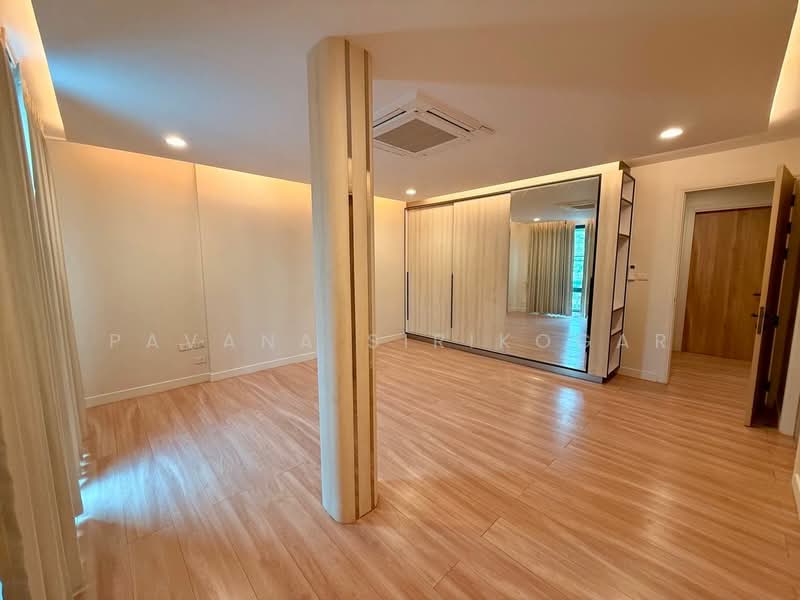 3-BR Townhouse, Bangkok, Khlong Tan Nua, Watthana, Bangkok, 3 Bedrooms, 230 sqm, Townhouse For Rent, by Pavana Sirikogar, 500195285 - DDproperty.com