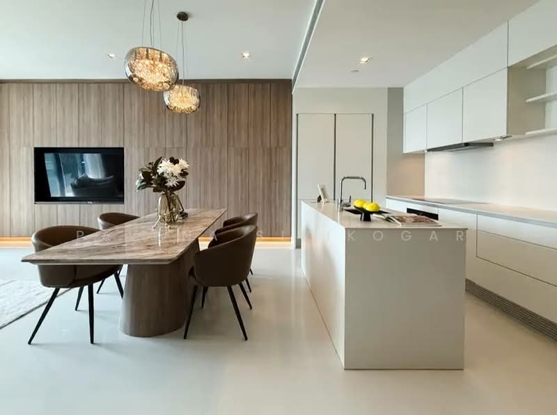 Q1 Sukhumvit, Bangkok, 1 Sukhumvit Road, Khlong Toei, Khlong Toei, Bangkok, 2 Bedrooms, 108 sqm, Condo For Rent, by Pavana Sirikogar, 500195288 - DDproperty.com